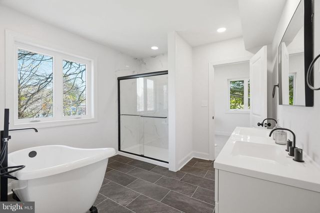 409 S PROVIDENCE RD, Wallingford, PA 19086