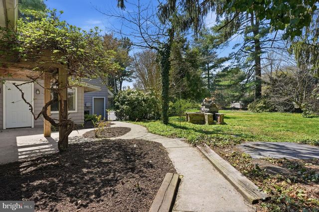 409 S PROVIDENCE RD, Wallingford, PA 19086
