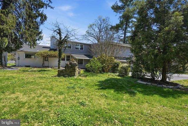 409 S PROVIDENCE RD, Wallingford, PA 19086