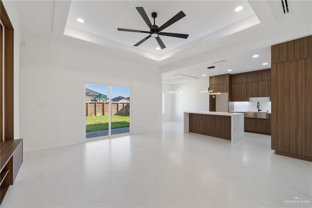 2705 E Pecos Road, Edinburg, TX 78542