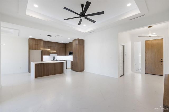 2705 E Pecos Road, Edinburg, TX 78542