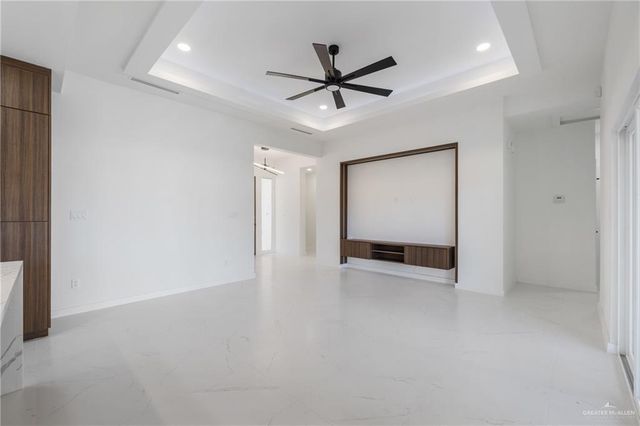 2705 E Pecos Road, Edinburg, TX 78542