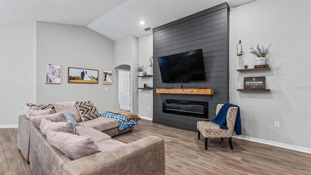 1244 MEZZAVALLE WAY, Auburndale, FL 33823