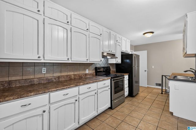 1317 WINOLA LANE, Birmingham, AL 35235