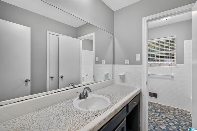 1317 WINOLA LANE, Birmingham, AL 35235