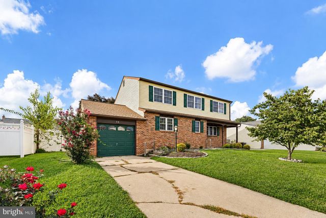 34 SARATOGA DR, New Castle, DE 19720