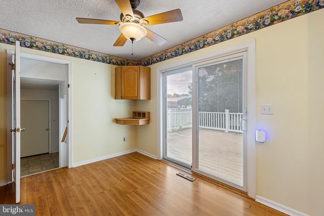 34 SARATOGA DR, New Castle, DE 19720