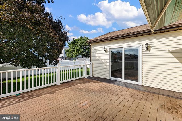 34 SARATOGA DR, New Castle, DE 19720