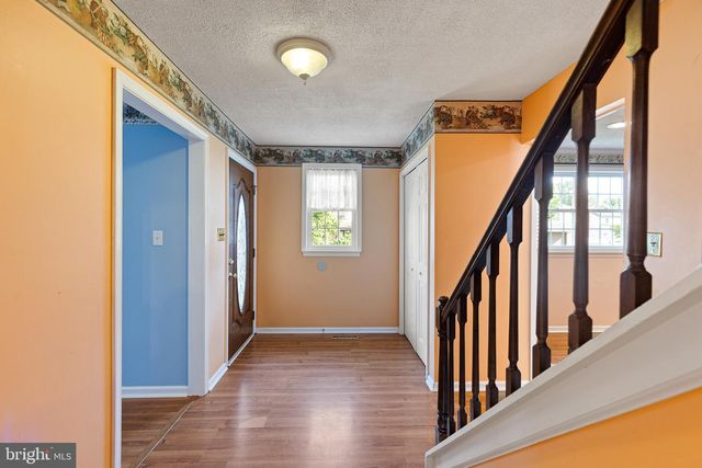 34 SARATOGA DR, New Castle, DE 19720