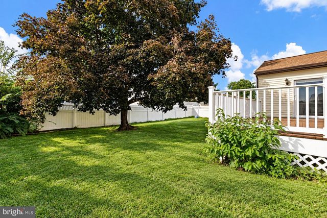 34 SARATOGA DR, New Castle, DE 19720