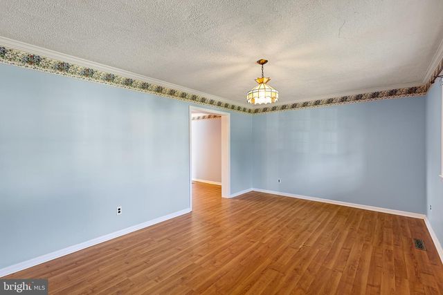 34 SARATOGA DR, New Castle, DE 19720