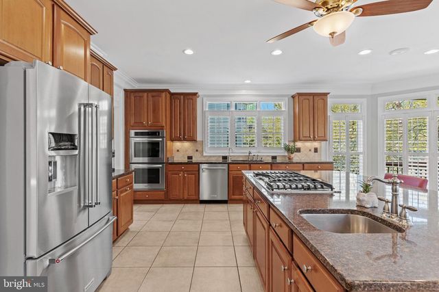 24176 SPRING MEADOW CIR, Aldie, VA 20105