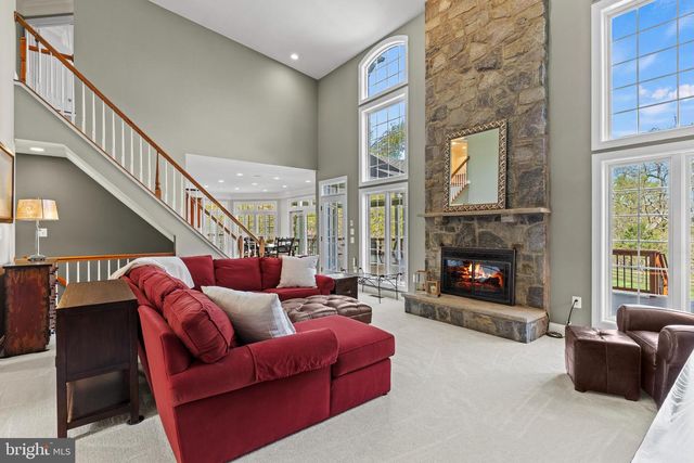 24176 SPRING MEADOW CIR, Aldie, VA 20105