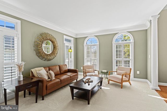 24176 SPRING MEADOW CIR, Aldie, VA 20105