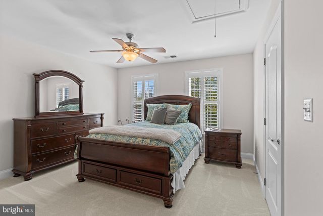 24176 SPRING MEADOW CIR, Aldie, VA 20105