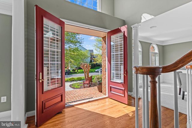 24176 SPRING MEADOW CIR, Aldie, VA 20105