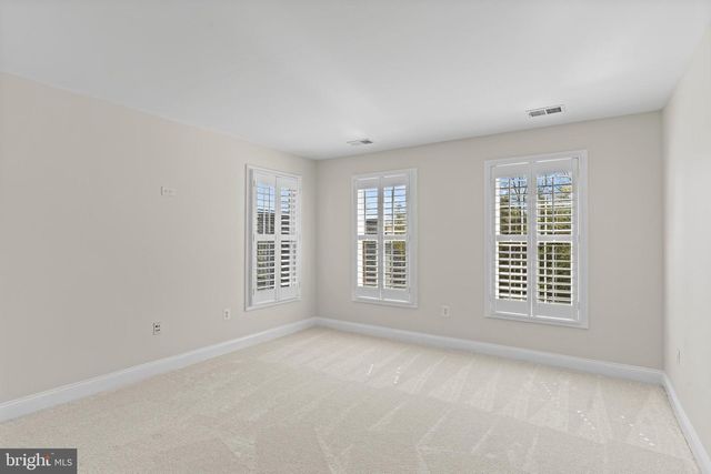 24176 SPRING MEADOW CIR, Aldie, VA 20105