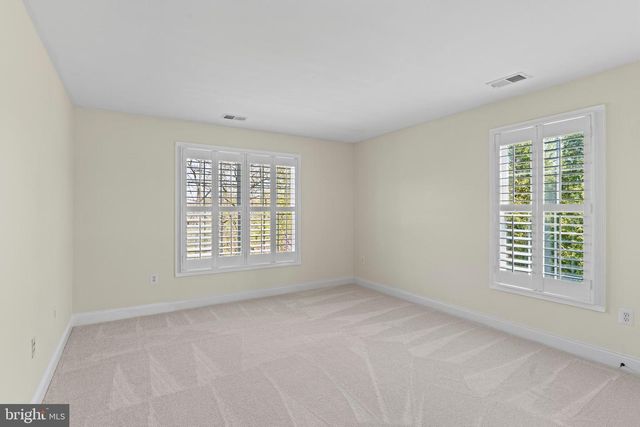 24176 SPRING MEADOW CIR, Aldie, VA 20105