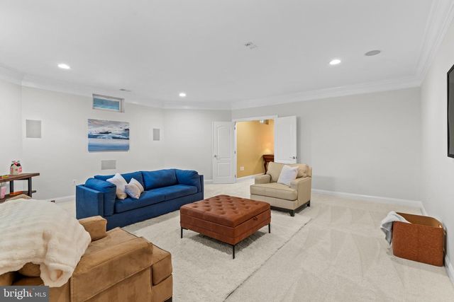 24176 SPRING MEADOW CIR, Aldie, VA 20105