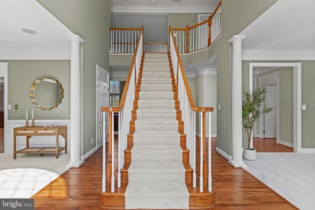 24176 SPRING MEADOW CIR, Aldie, VA 20105