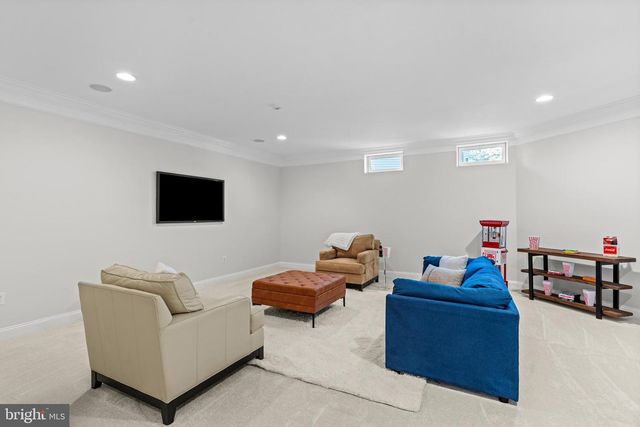 24176 SPRING MEADOW CIR, Aldie, VA 20105