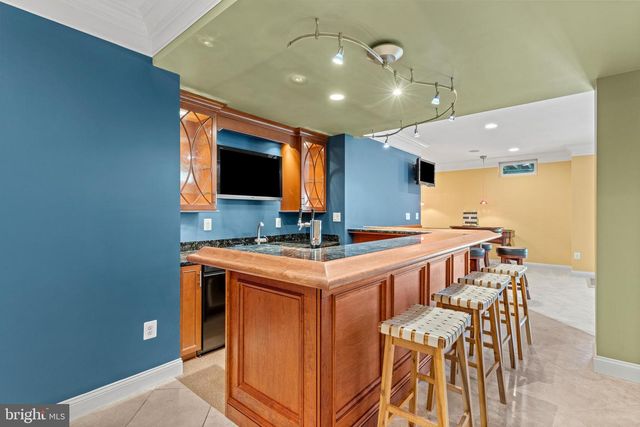 24176 SPRING MEADOW CIR, Aldie, VA 20105
