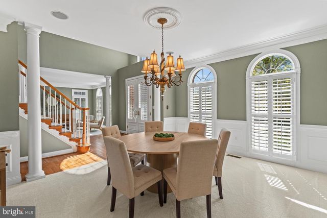 24176 SPRING MEADOW CIR, Aldie, VA 20105