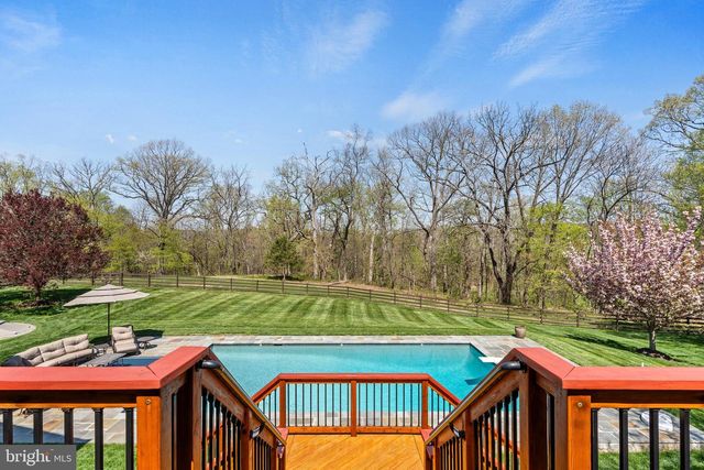 24176 SPRING MEADOW CIR, Aldie, VA 20105