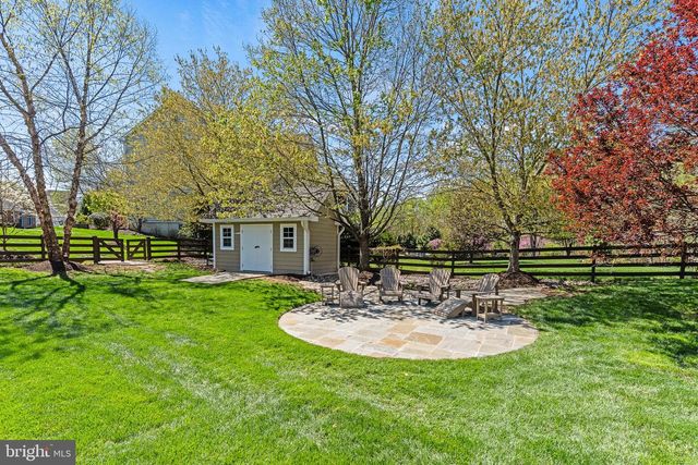 24176 SPRING MEADOW CIR, Aldie, VA 20105