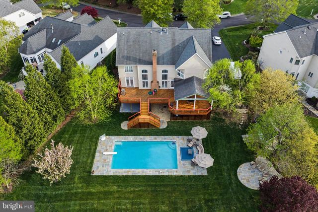24176 SPRING MEADOW CIR, Aldie, VA 20105