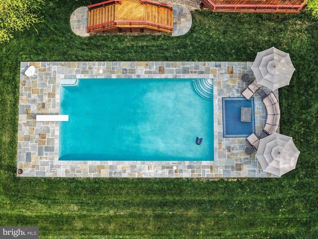 24176 SPRING MEADOW CIR, Aldie, VA 20105