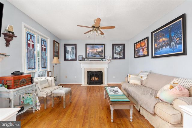 608 KERNSTOWN CT, Winchester, VA 22601