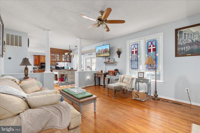 608 KERNSTOWN CT, Winchester, VA 22601