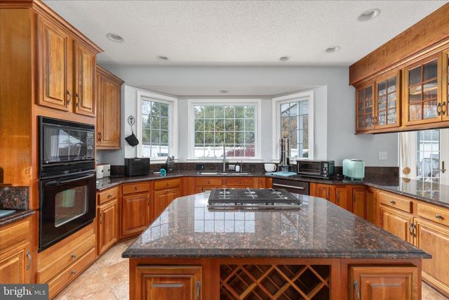 608 KERNSTOWN CT, Winchester, VA 22601