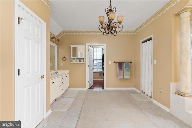 608 KERNSTOWN CT, Winchester, VA 22601