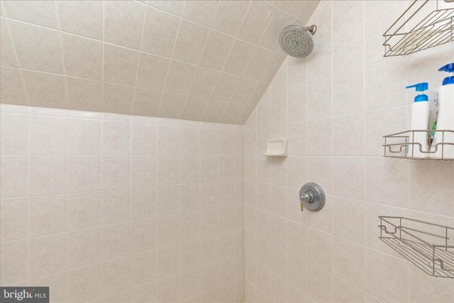 608 KERNSTOWN CT, Winchester, VA 22601