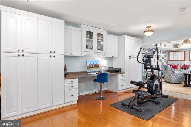 608 KERNSTOWN CT, Winchester, VA 22601