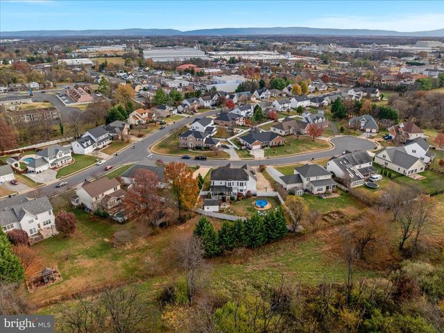 608 KERNSTOWN CT, Winchester, VA 22601