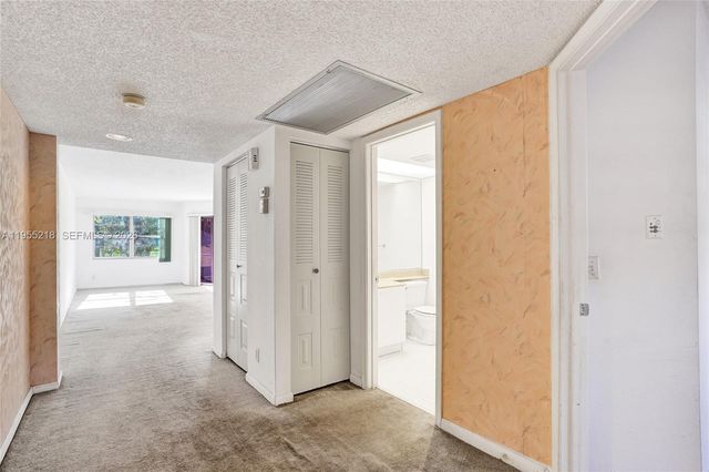 900 SW 128th Avenue 103D, Pembroke Pines, FL 33027