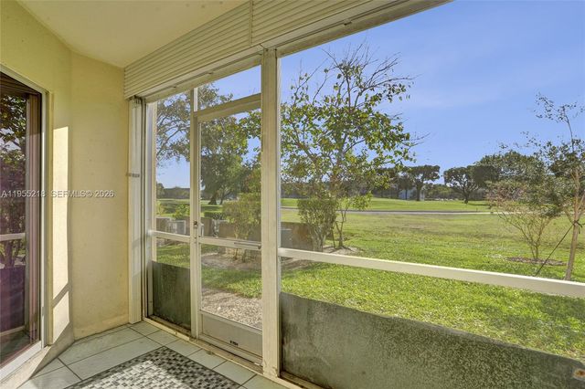 900 SW 128th Avenue 103D, Pembroke Pines, FL 33027
