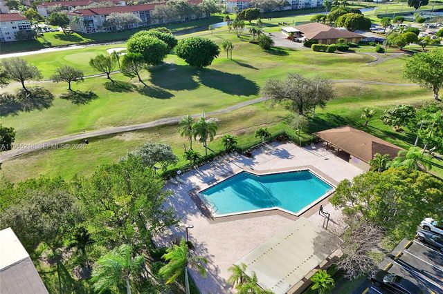 900 SW 128th Avenue 103D, Pembroke Pines, FL 33027