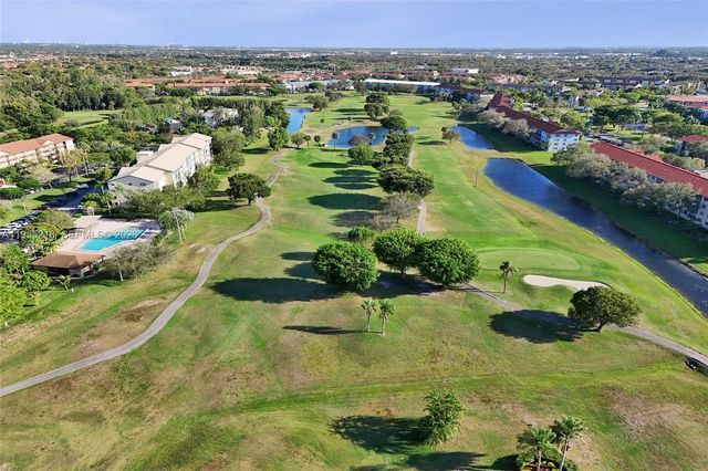 900 SW 128th Avenue 103D, Pembroke Pines, FL 33027