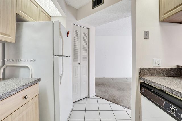 900 SW 128th Avenue 103D, Pembroke Pines, FL 33027