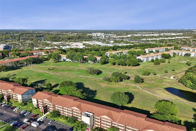 900 SW 128th Avenue 103D, Pembroke Pines, FL 33027