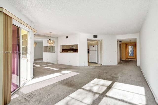 900 SW 128th Avenue 103D, Pembroke Pines, FL 33027