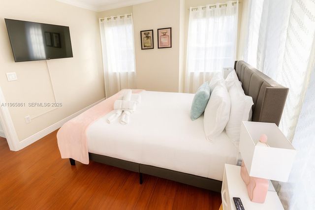 1545 NW 8th Ter, Miami, FL 33125