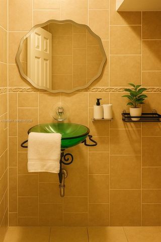 1545 NW 8th Ter, Miami, FL 33125