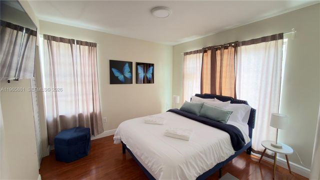 1545 NW 8th Ter, Miami, FL 33125