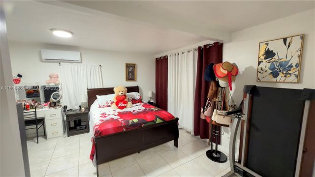 1545 NW 8th Ter, Miami, FL 33125