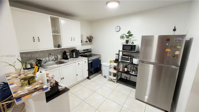 1545 NW 8th Ter, Miami, FL 33125